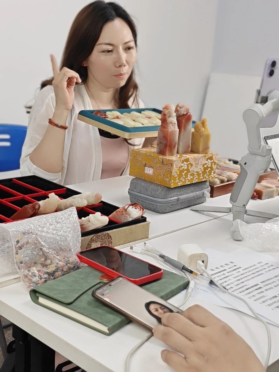 【学员走访】当千年国石遇见互联网思维:AI+互联网,让传统文化产业“活起来”(图3) 2-260Q2115514914.jpg
