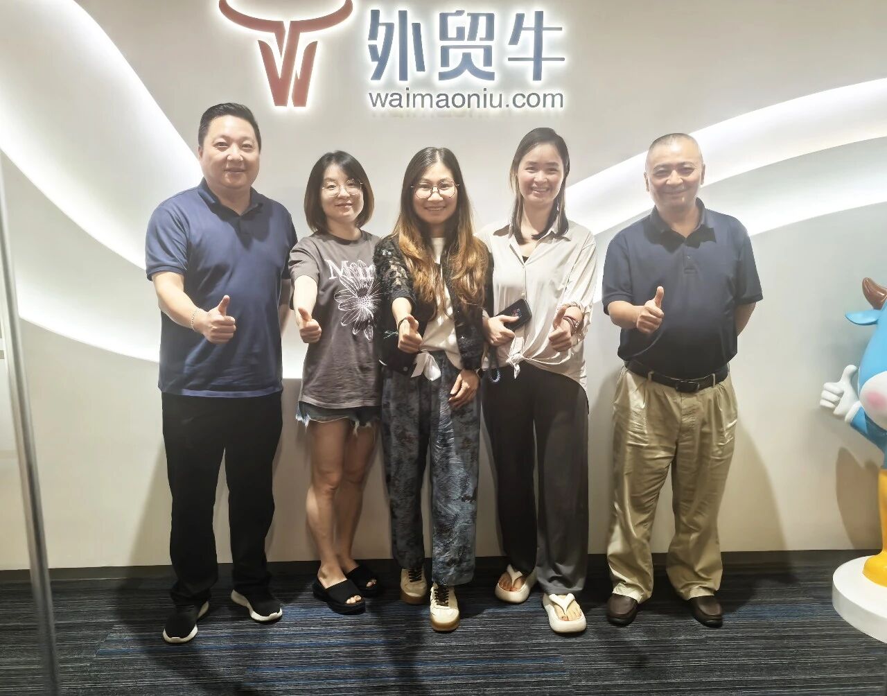 【学员走访】一朵马兰花唤醒一片花海： 从失业到创业再到带动40多人就业(图1)
